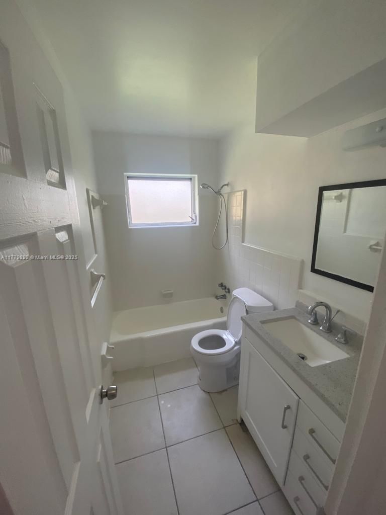 Real estate property located at 4290 21st Ave, Broward, Tamarac Forest, Oakland Park, FL