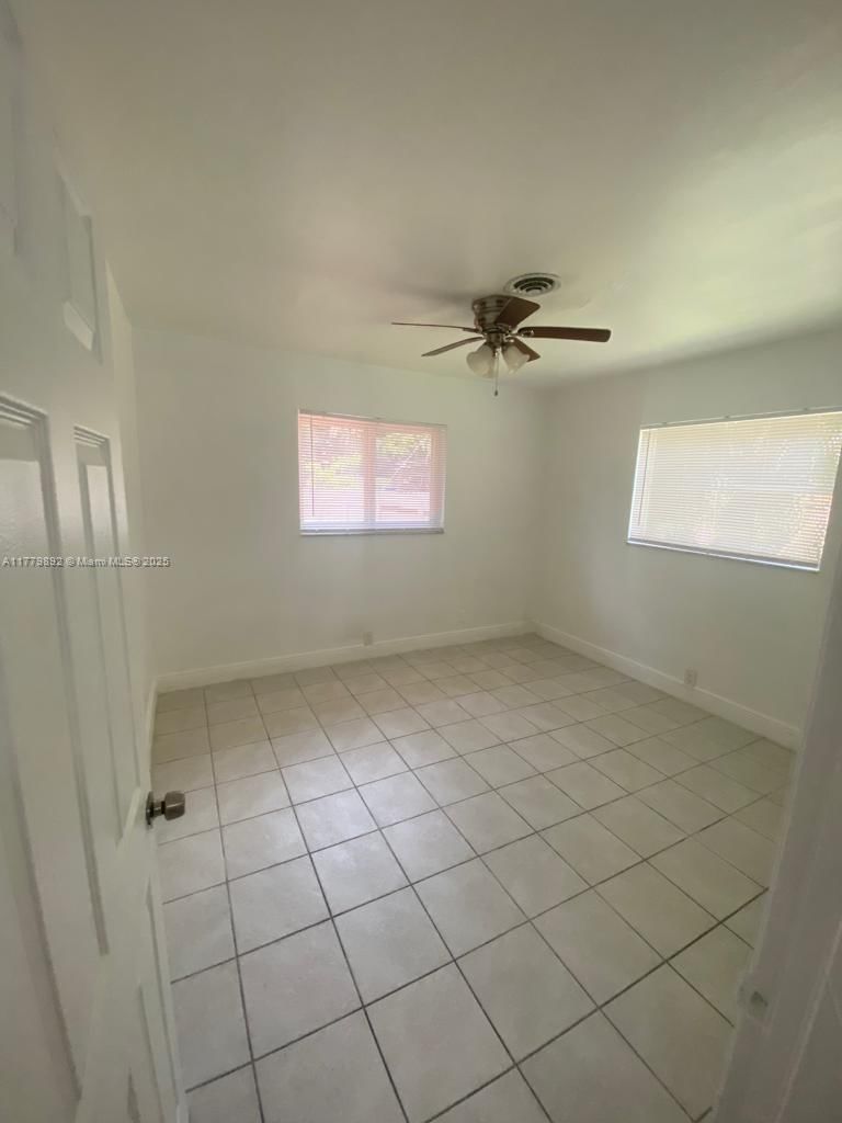 Real estate property located at 4290 21st Ave, Broward, Tamarac Forest, Oakland Park, FL