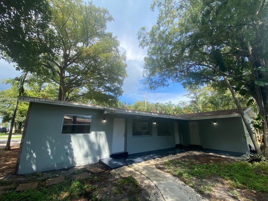 Real estate property located at 4290 21st Ave, Broward, Tamarac Forest, Oakland Park, FL