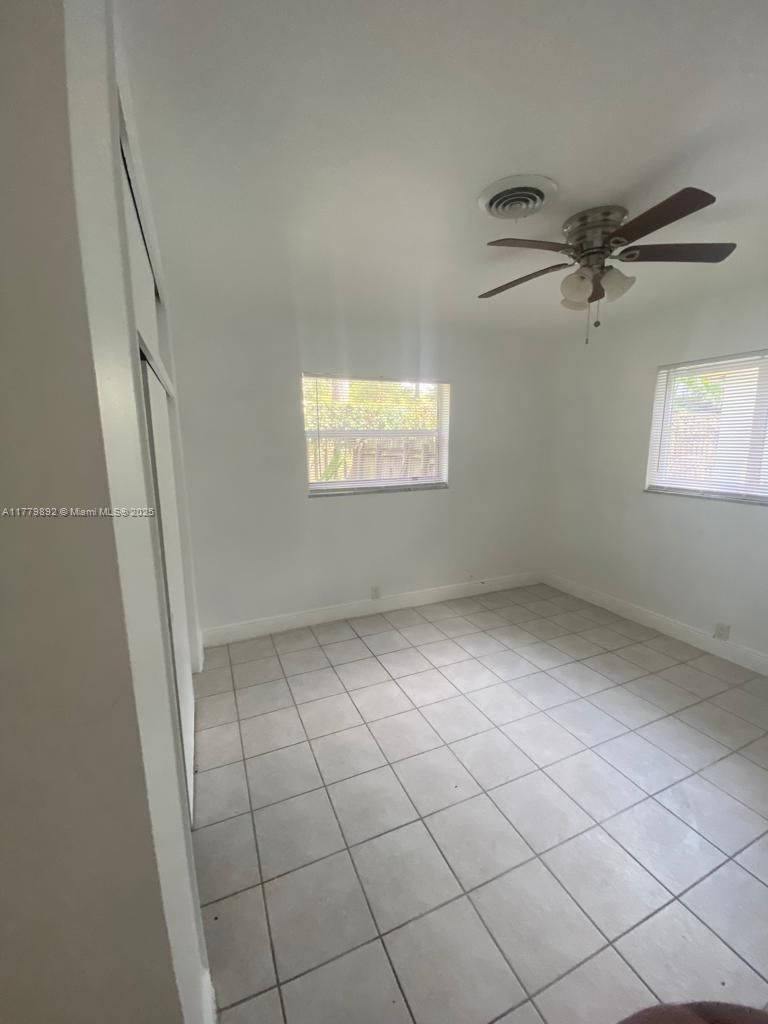 Real estate property located at 4290 21st Ave, Broward, Tamarac Forest, Oakland Park, FL