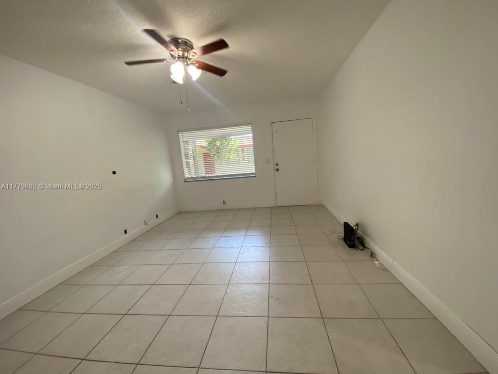Real estate property located at 4290 21st Ave, Broward, Tamarac Forest, Oakland Park, FL