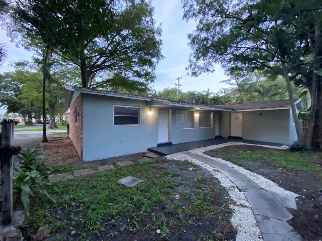 Real estate property located at 4290 21st Ave, Broward, Tamarac Forest, Oakland Park, FL