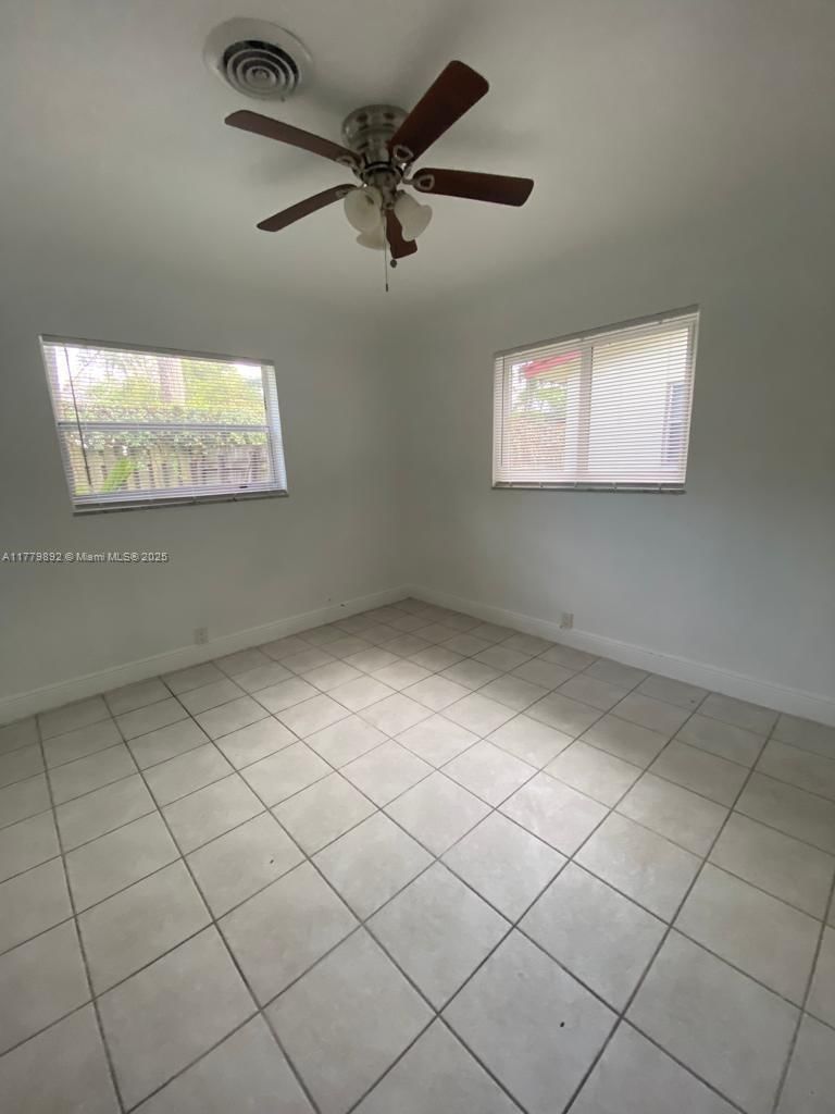 Real estate property located at 4290 21st Ave, Broward, Tamarac Forest, Oakland Park, FL