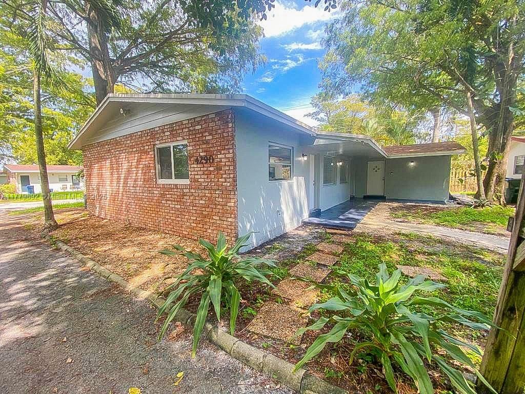 Real estate property located at 4290 21st Ave, Broward, Tamarac Forest, Oakland Park, FL