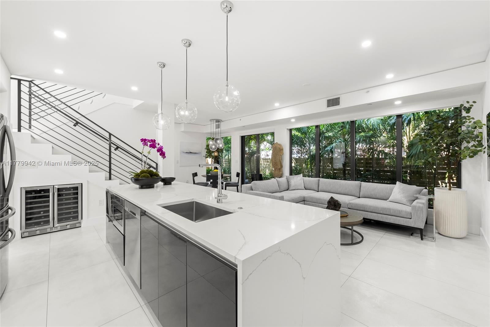 Real estate property located at 2679 8th Ave, Broward, Highlands Estates, Wilton Manors, FL
