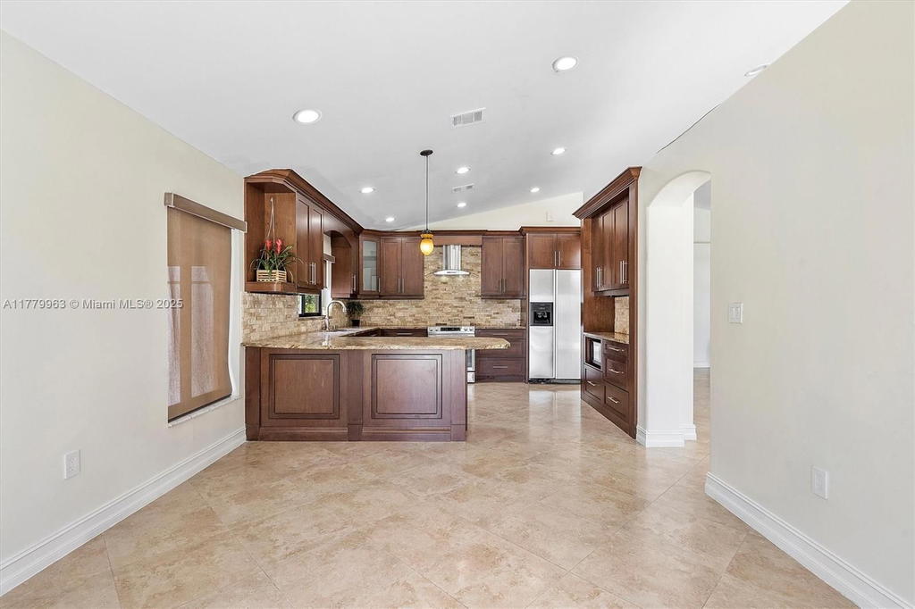 Real estate property located at 18628 24th Pl, Broward, Big Sky Plat, Pembroke Pines, FL