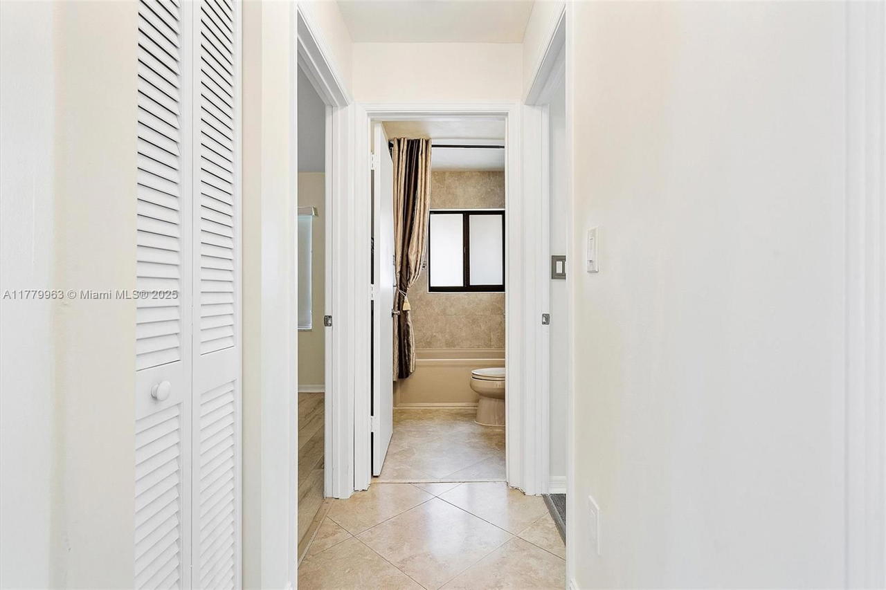 Real estate property located at 18628 24th Pl, Broward, Big Sky Plat, Pembroke Pines, FL