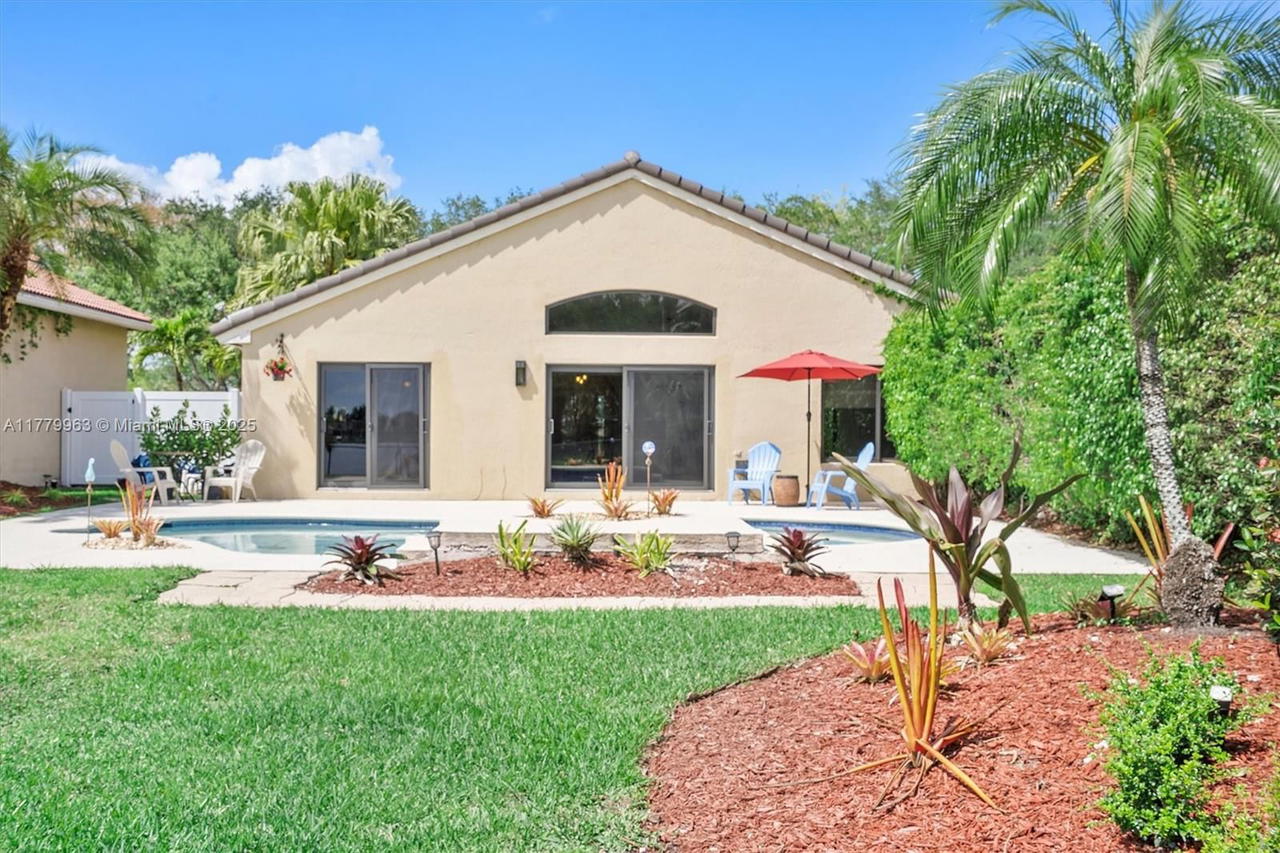 Real estate property located at 18628 24th Pl, Broward, Big Sky Plat, Pembroke Pines, FL
