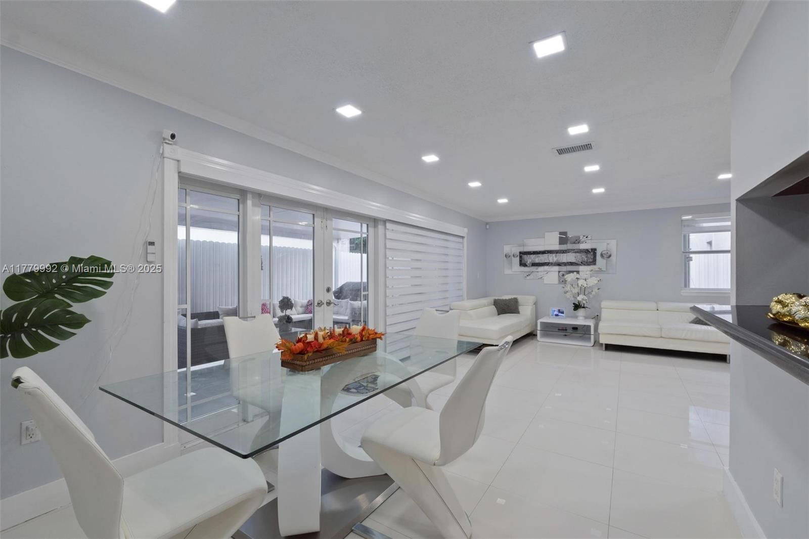 Real estate property located at 14725 90th Ter, Miami-dade, Panache Sec 3, Miami, FL