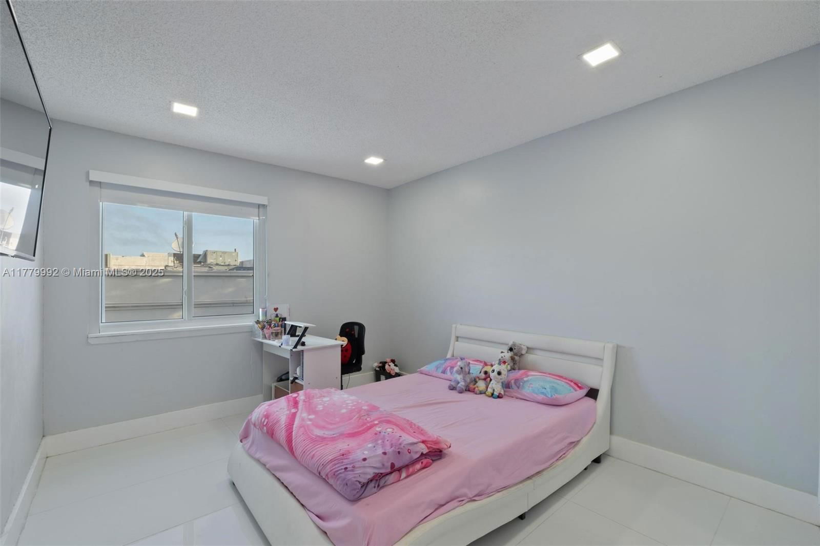 Real estate property located at 14725 90th Ter, Miami-dade, Panache Sec 3, Miami, FL