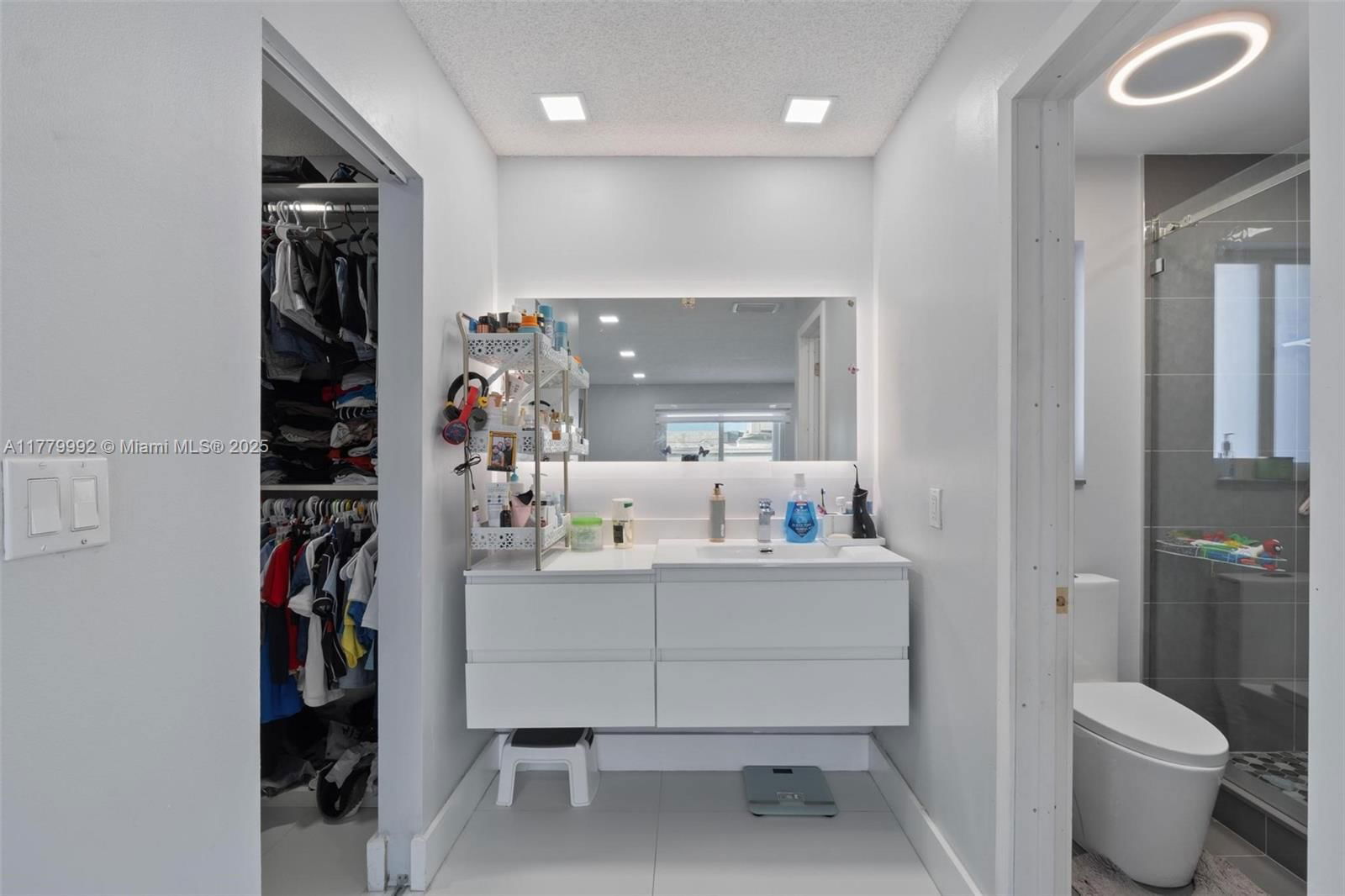 Real estate property located at 14725 90th Ter, Miami-dade, Panache Sec 3, Miami, FL