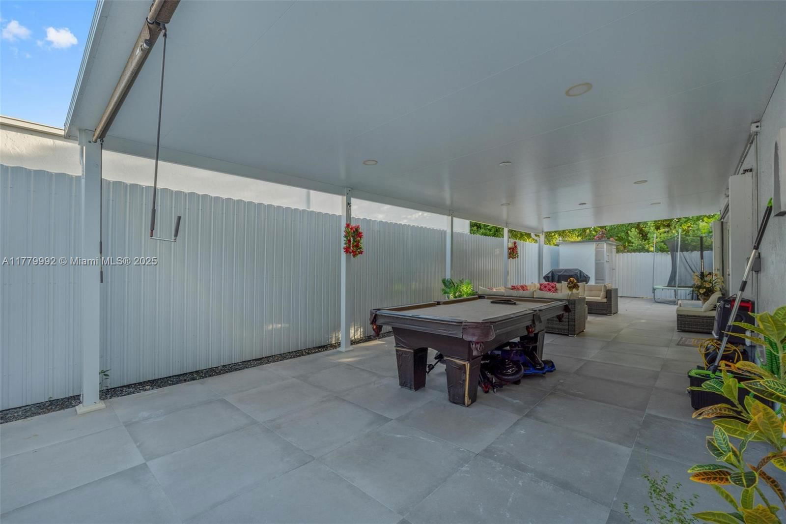 Real estate property located at 14725 90th Ter, Miami-dade, Panache Sec 3, Miami, FL