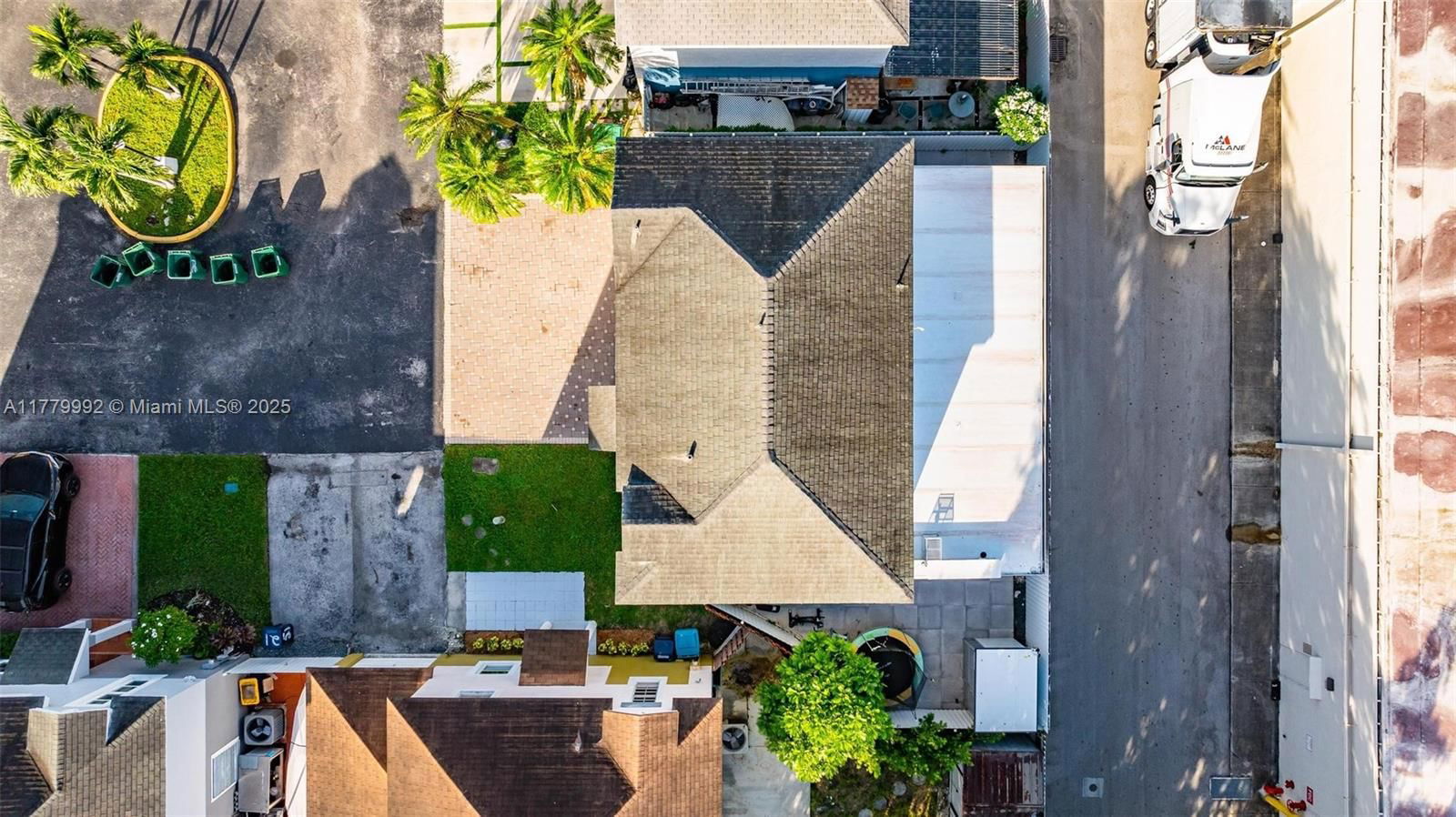 Real estate property located at 14725 90th Ter, Miami-dade, Panache Sec 3, Miami, FL