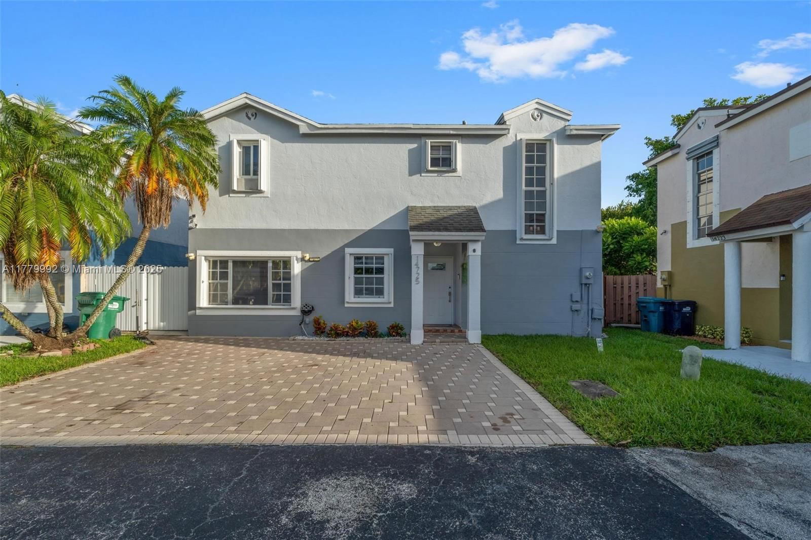 Real estate property located at 14725 90th Ter, Miami-dade, Panache Sec 3, Miami, FL