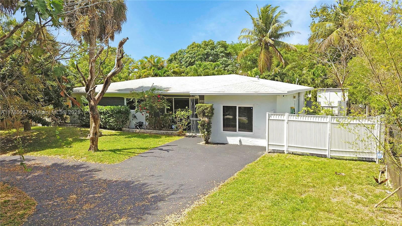 Real estate property located at 13130 1st Ave, Miami-dade, Biscayne Gardens Sec H Pa, Miami, FL