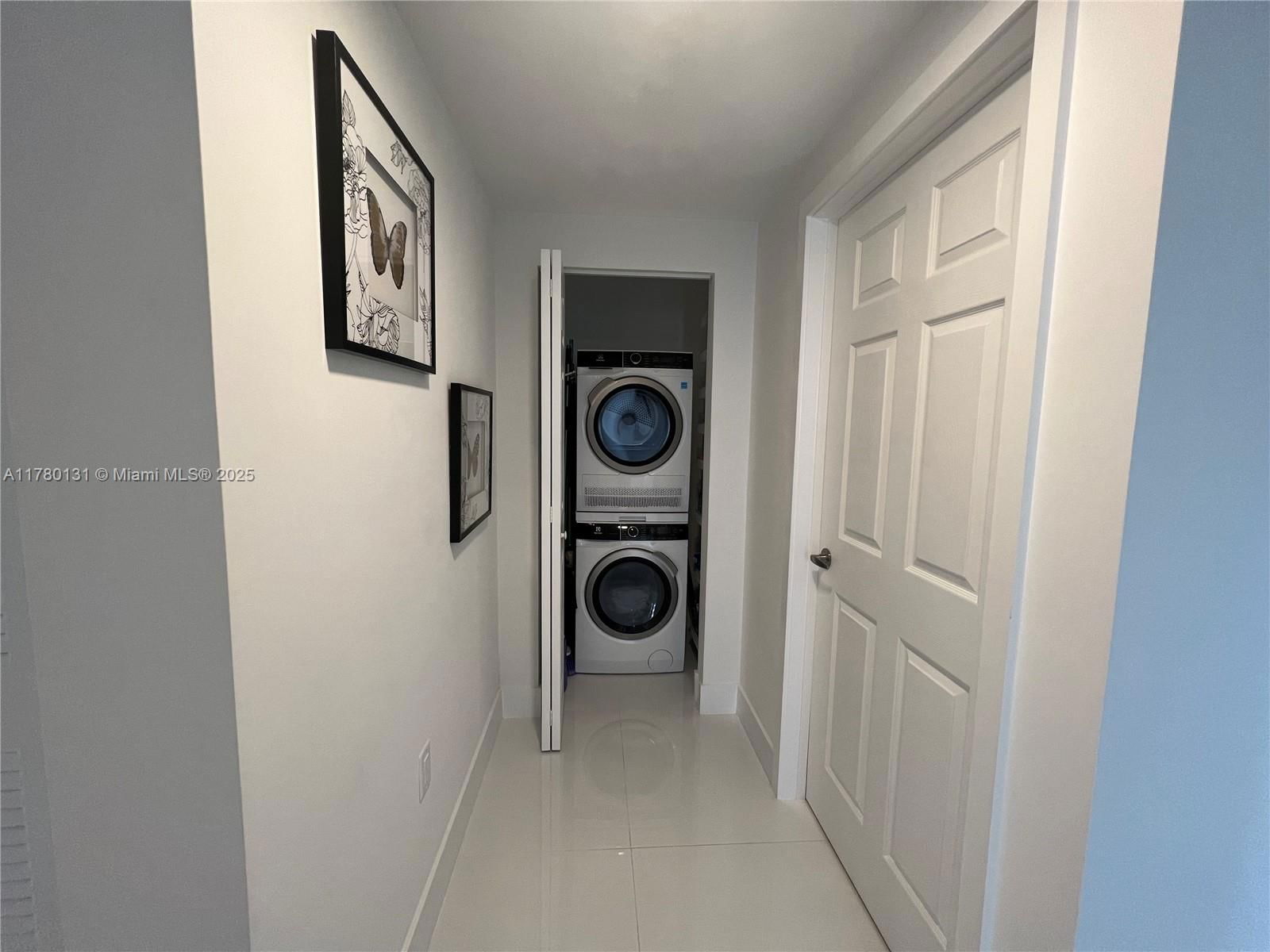 Real estate property located at 10950 82nd St #420, Miami-dade, Islands At Doral 1st Addi, Doral, FL