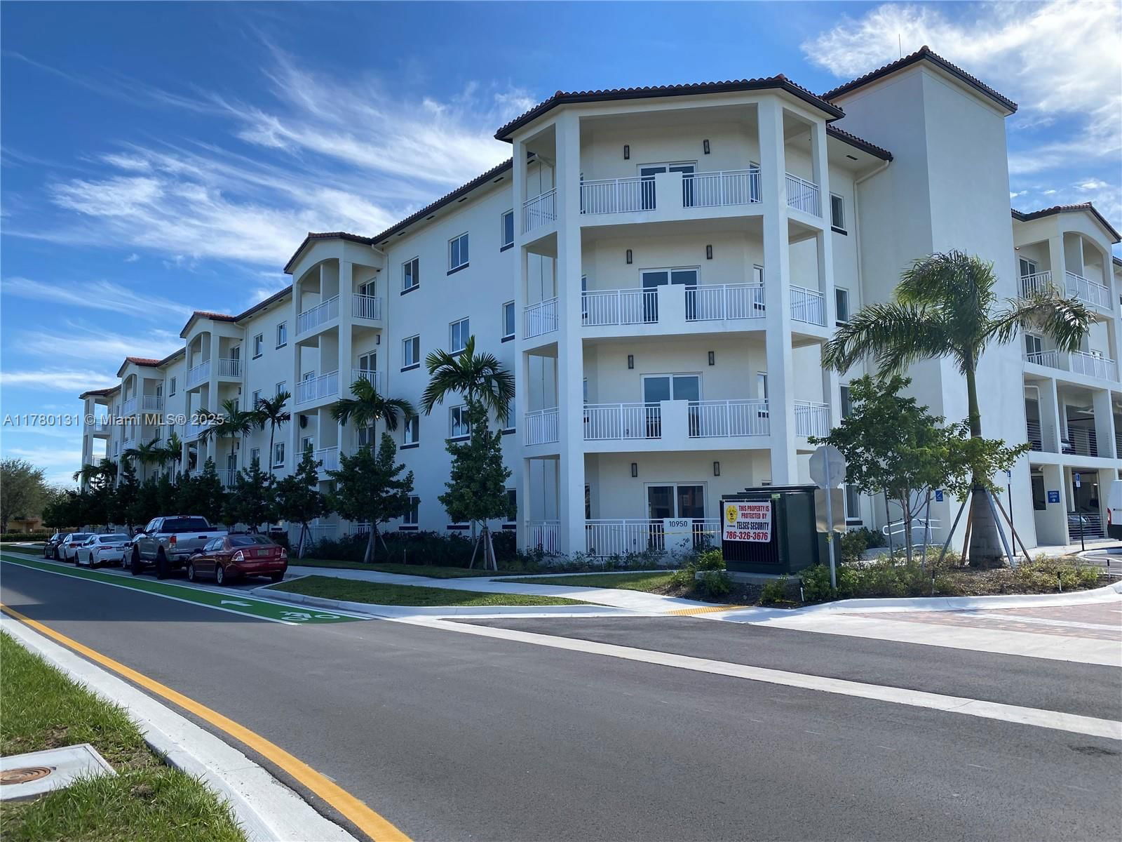 Real estate property located at 10950 82nd St #420, Miami-dade, Islands At Doral 1st Addi, Doral, FL