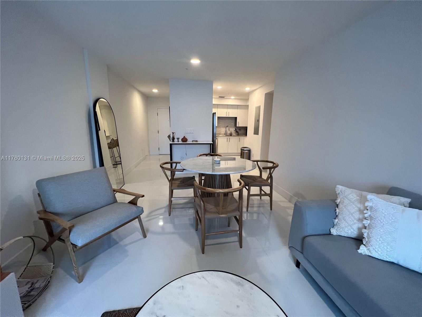 Real estate property located at 10950 82nd St #420, Miami-dade, Islands At Doral 1st Addi, Doral, FL