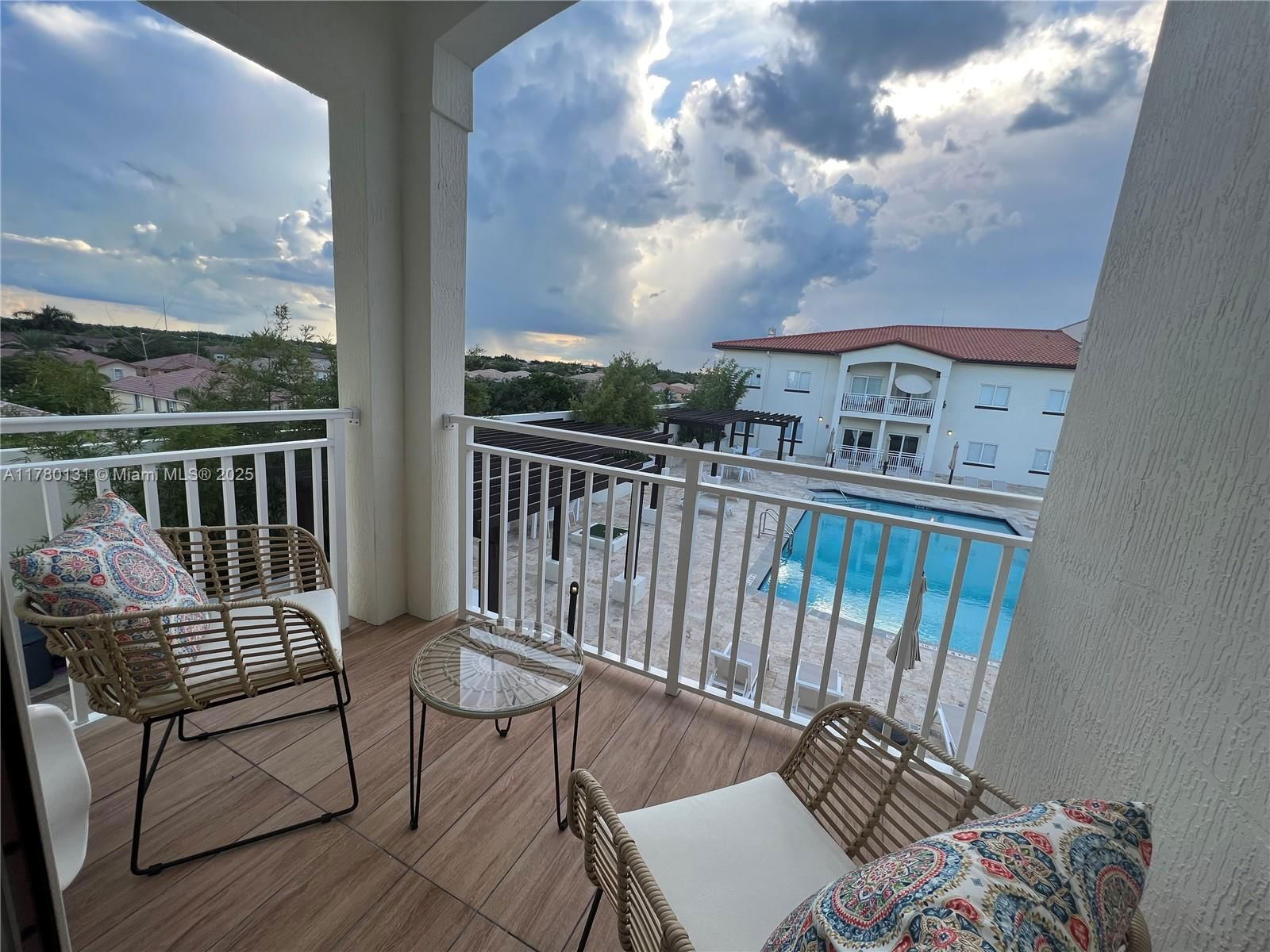 Real estate property located at 10950 82nd St #420, Miami-dade, Islands At Doral 1st Addi, Doral, FL