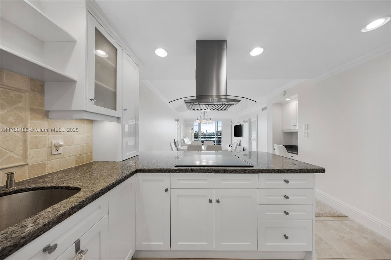 Real estate property located at 555 4th Ave #408, Palm Beach, Starlite Condo, Boca Raton, FL