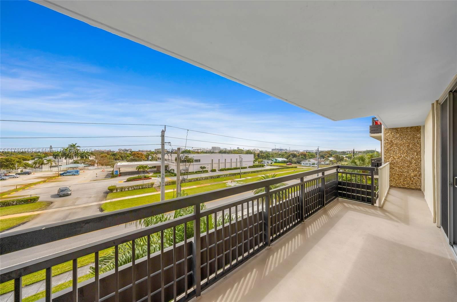 Real estate property located at 555 4th Ave #408, Palm Beach, Starlite Condo, Boca Raton, FL