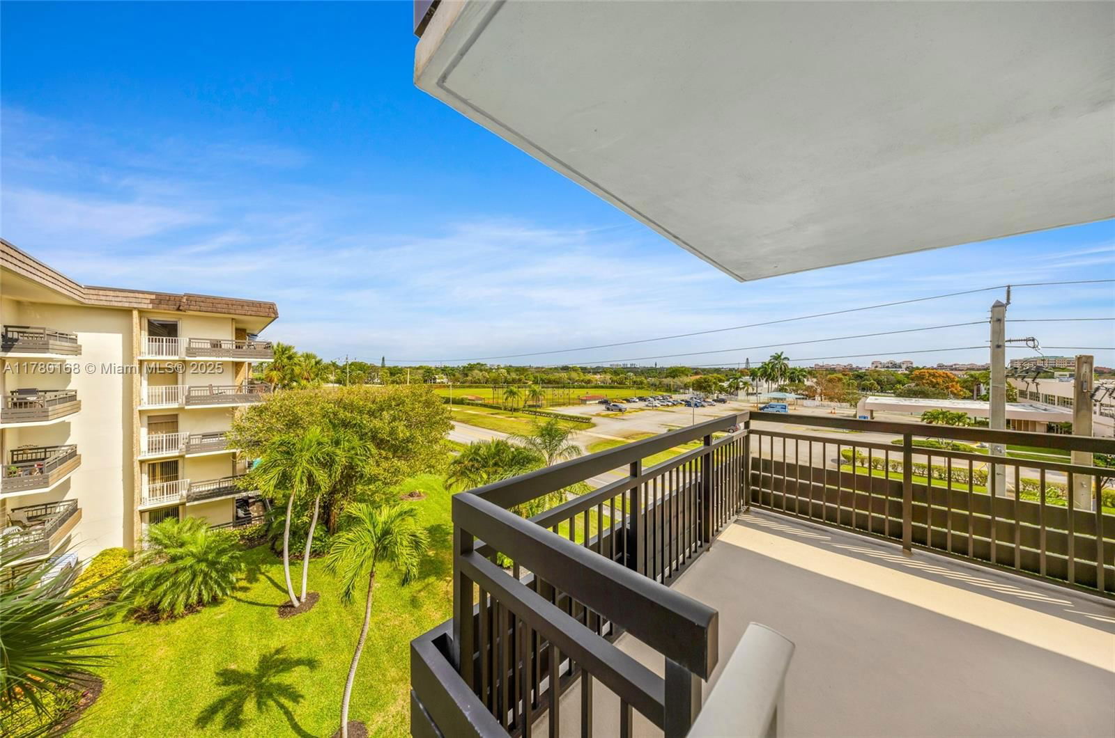 Real estate property located at 555 4th Ave #408, Palm Beach, Starlite Condo, Boca Raton, FL