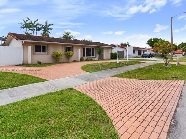 Real estate property located at 9864 26th Ter, Miami-dade, Lizzy Sub Sec 1, Miami, FL