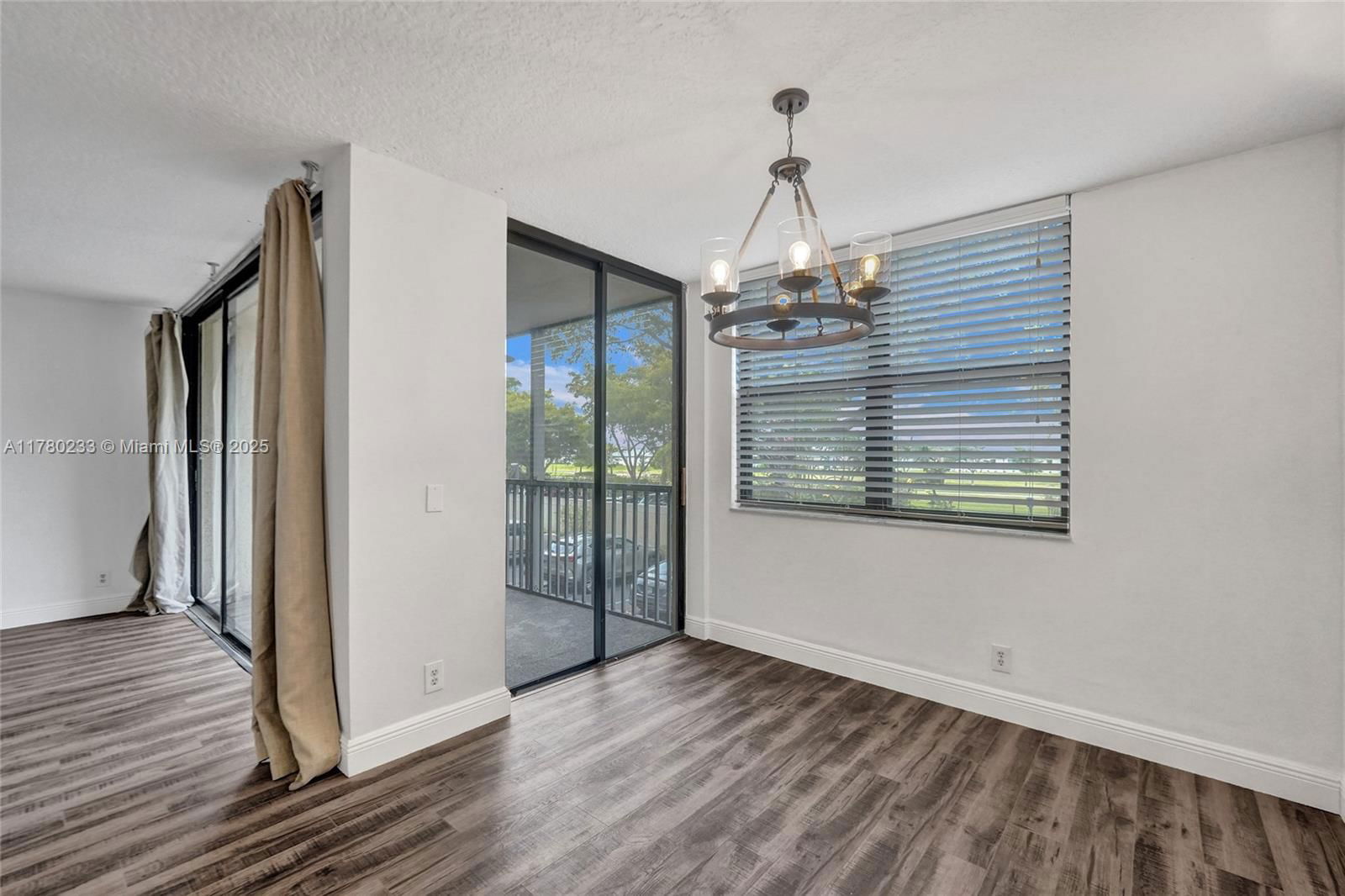 Real estate property located at 105 Lake Emerald Dr #211, Broward, Lake Emerald Condominium, Oakland Park, FL