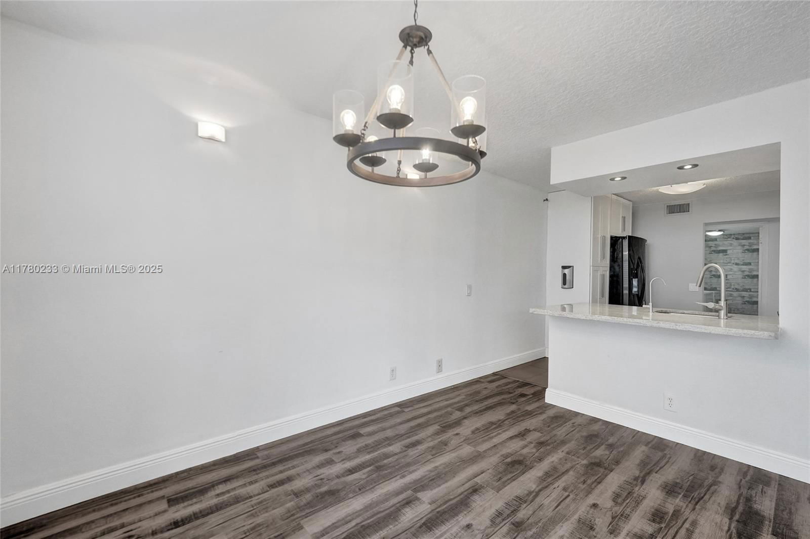 Real estate property located at 105 Lake Emerald Dr #211, Broward, Lake Emerald Condominium, Oakland Park, FL