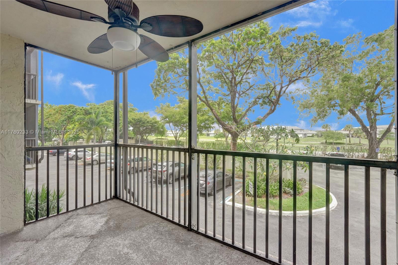 Real estate property located at 105 Lake Emerald Dr #211, Broward, Lake Emerald Condominium, Oakland Park, FL