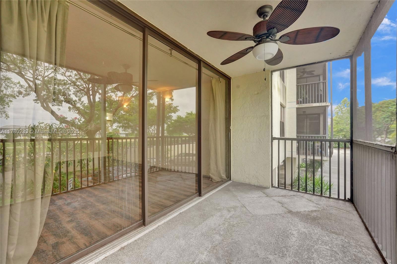 Real estate property located at 105 Lake Emerald Dr #211, Broward, Lake Emerald Condominium, Oakland Park, FL