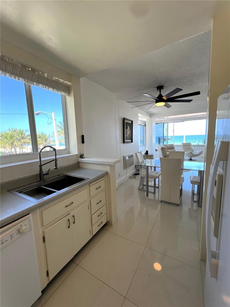 Real estate property located at 345 Fort Lauderdale Beach Blvd #202, Broward, Spring Tide Apts Co-op, Fort Lauderdale, FL