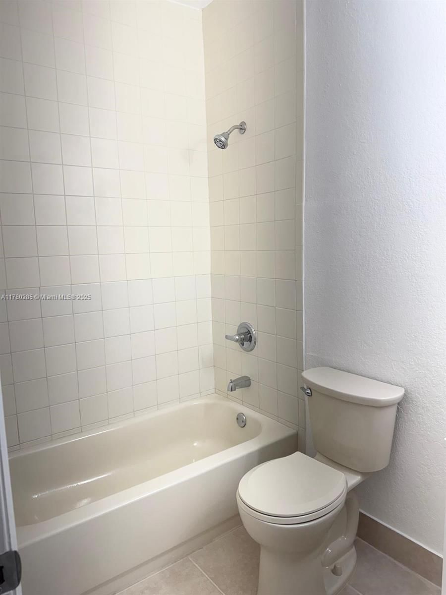 Real estate property located at 2524 16th Rd #201, Miami-dade, Shoma Condo At Keys Cove, Homestead, FL