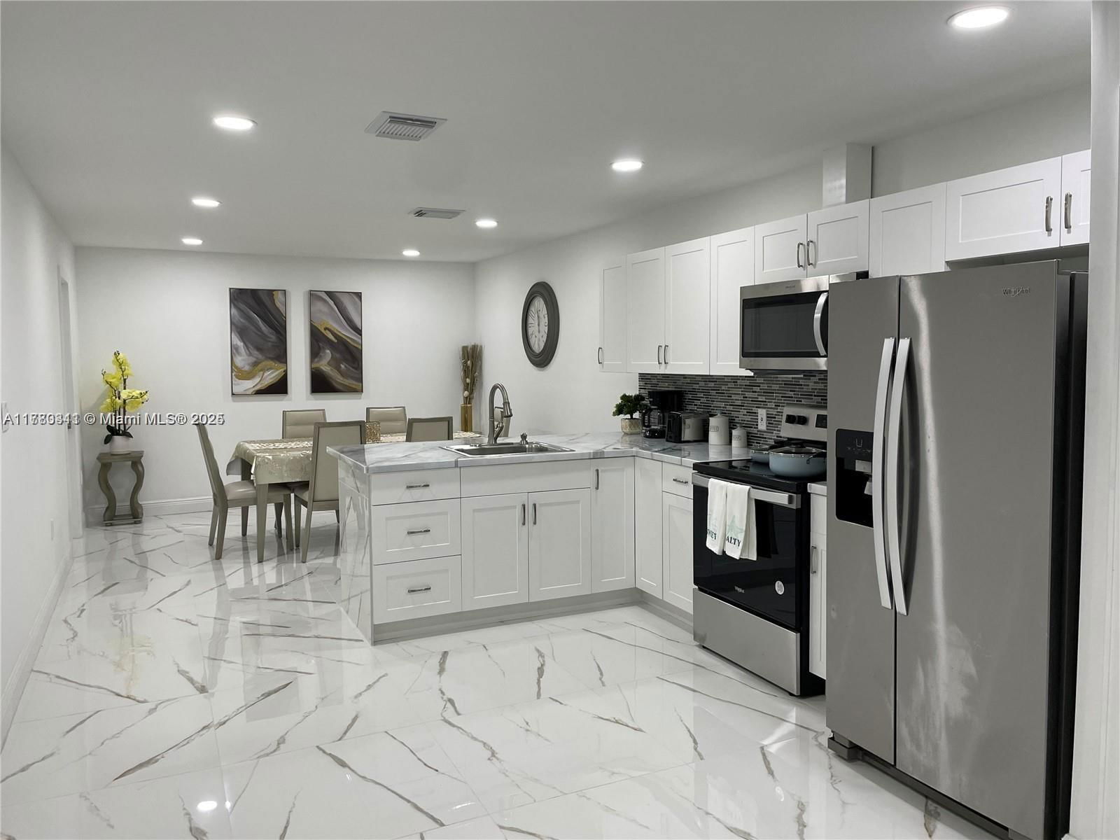 Real estate property located at 1017 124th Ct, Miami-dade, Golden Twin Homes Condo #, Miami, FL