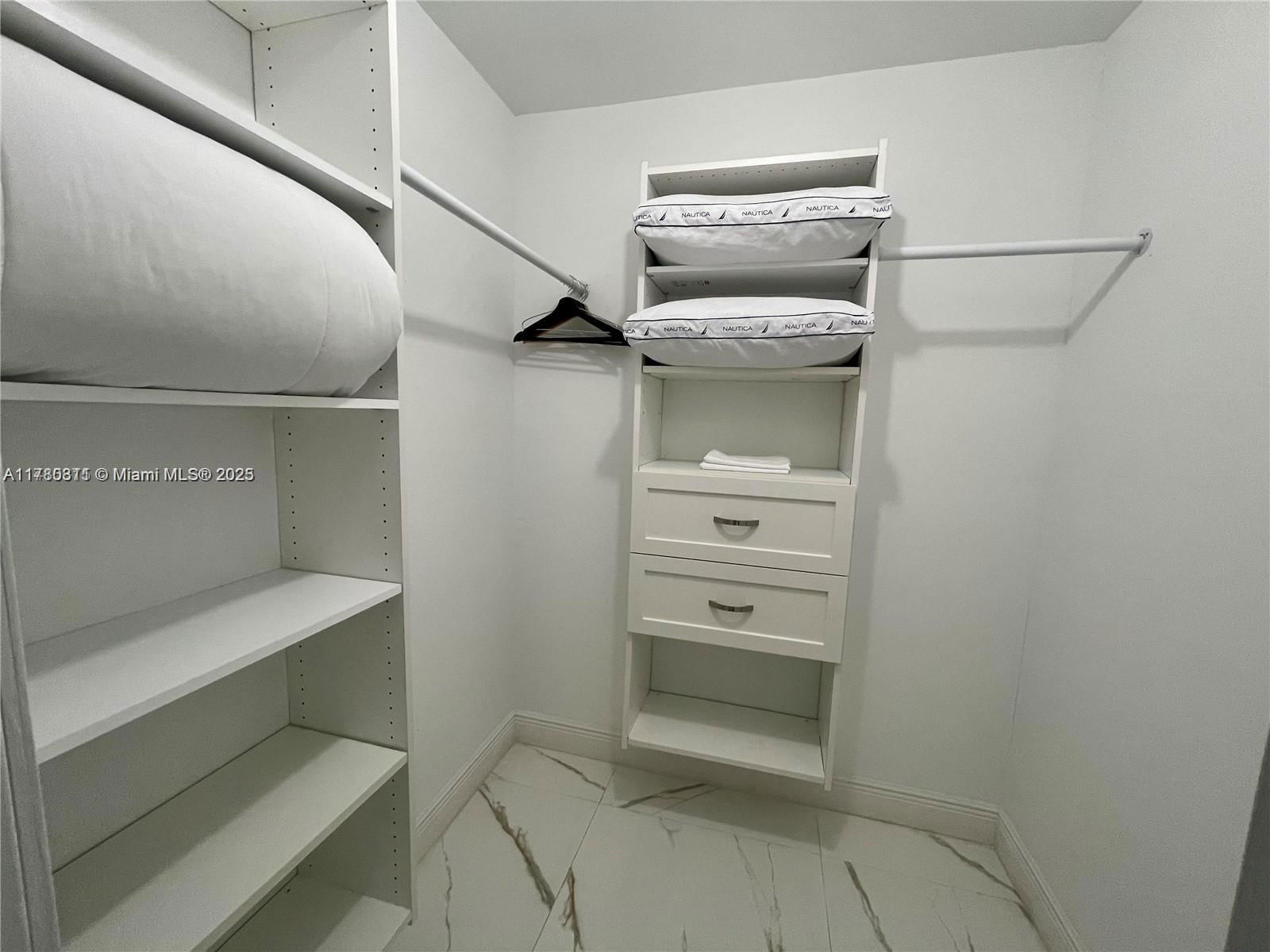 Real estate property located at 1017 124th Ct, Miami-dade, Golden Twin Homes Condo #, Miami, FL