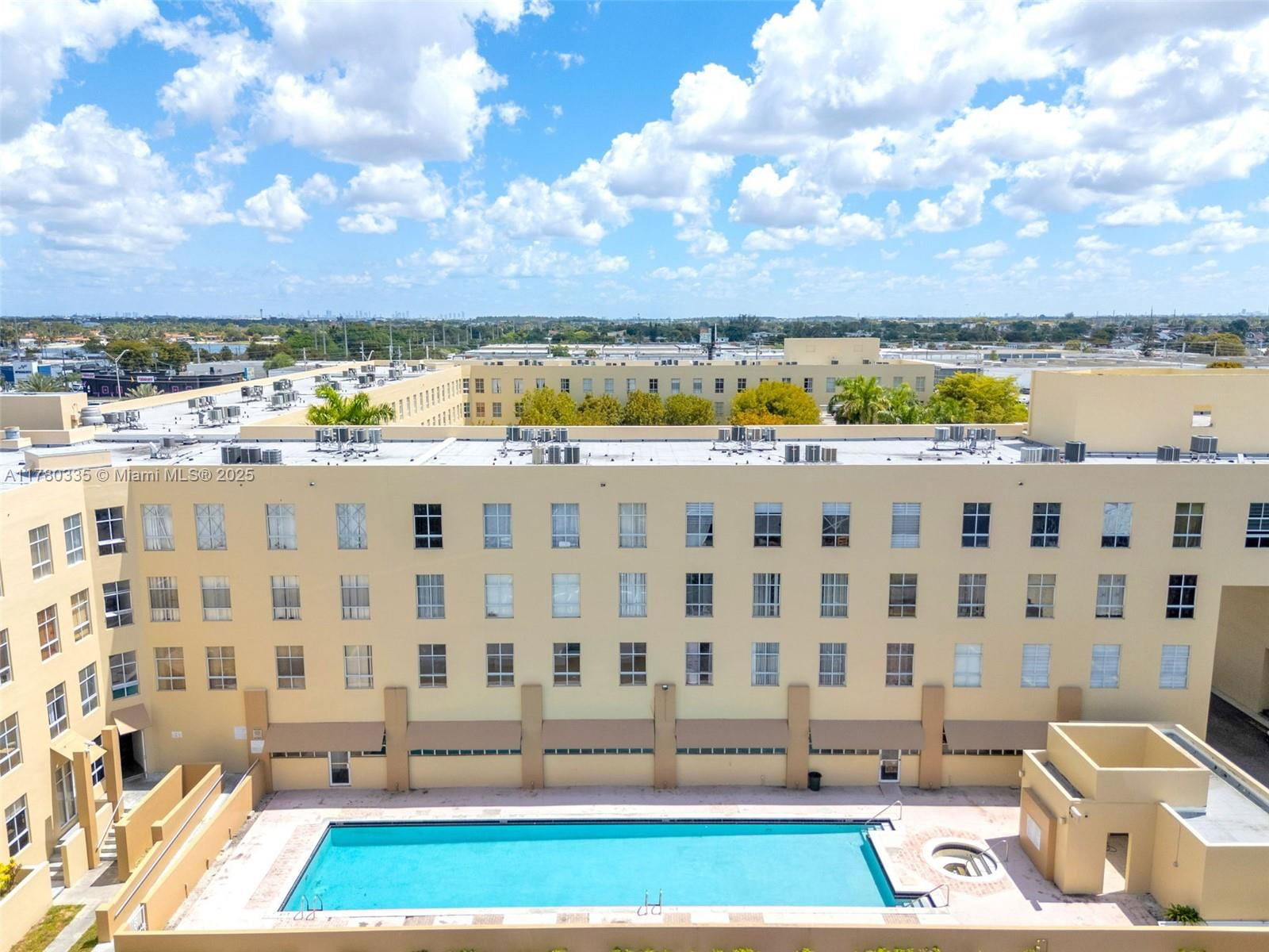 Real estate property located at 7400 20th Ave #418, Miami-dade, Royal Palms Condo, Hialeah, FL