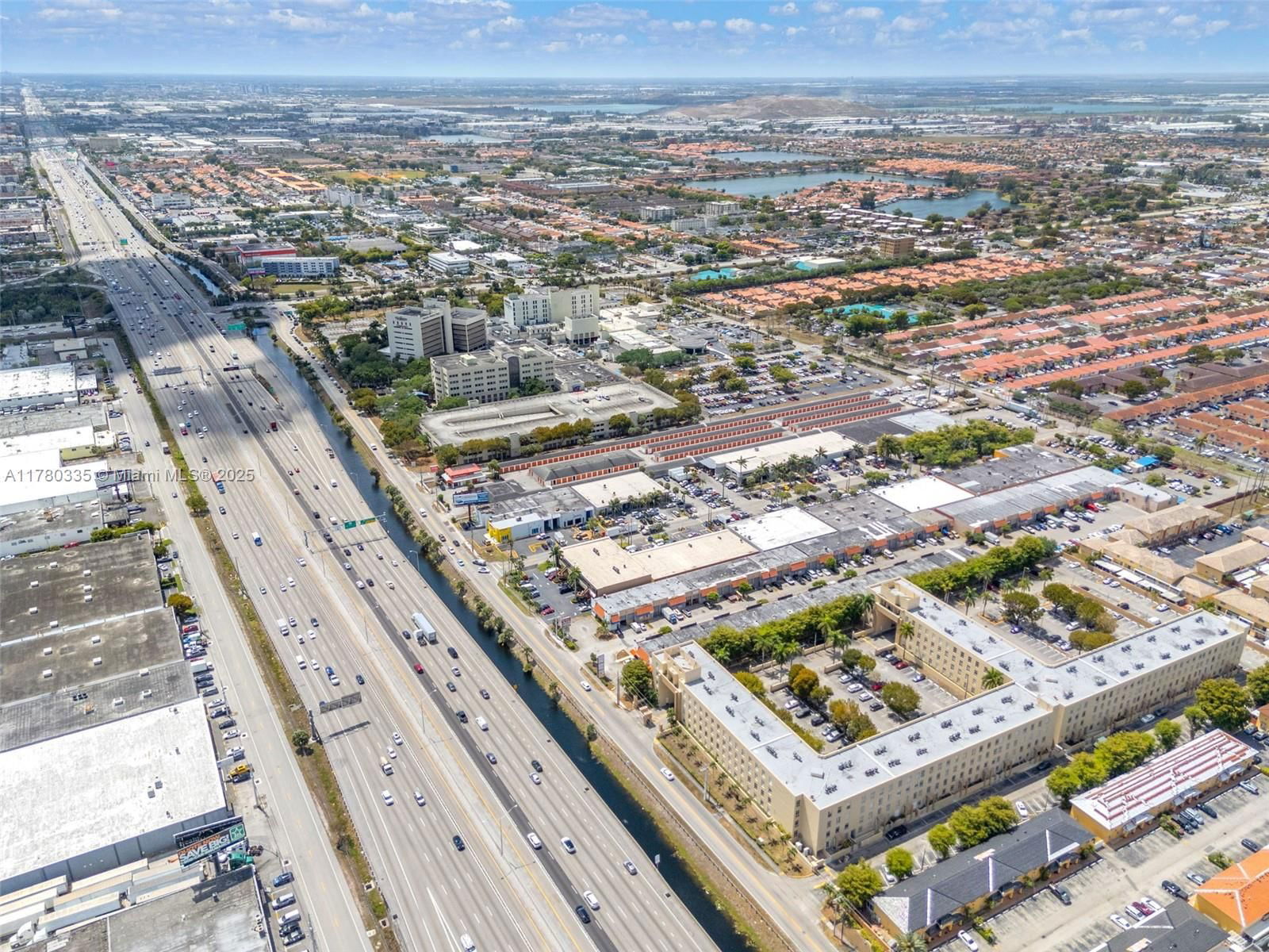 Real estate property located at 7400 20th Ave #418, Miami-dade, Royal Palms Condo, Hialeah, FL