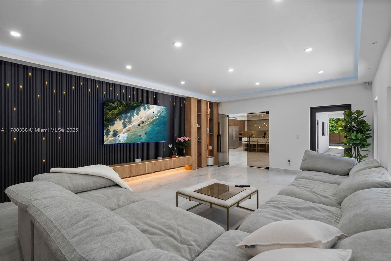 Real estate property located at 3000 Riverland Rd, Broward, Riverland Manors, Fort Lauderdale, FL