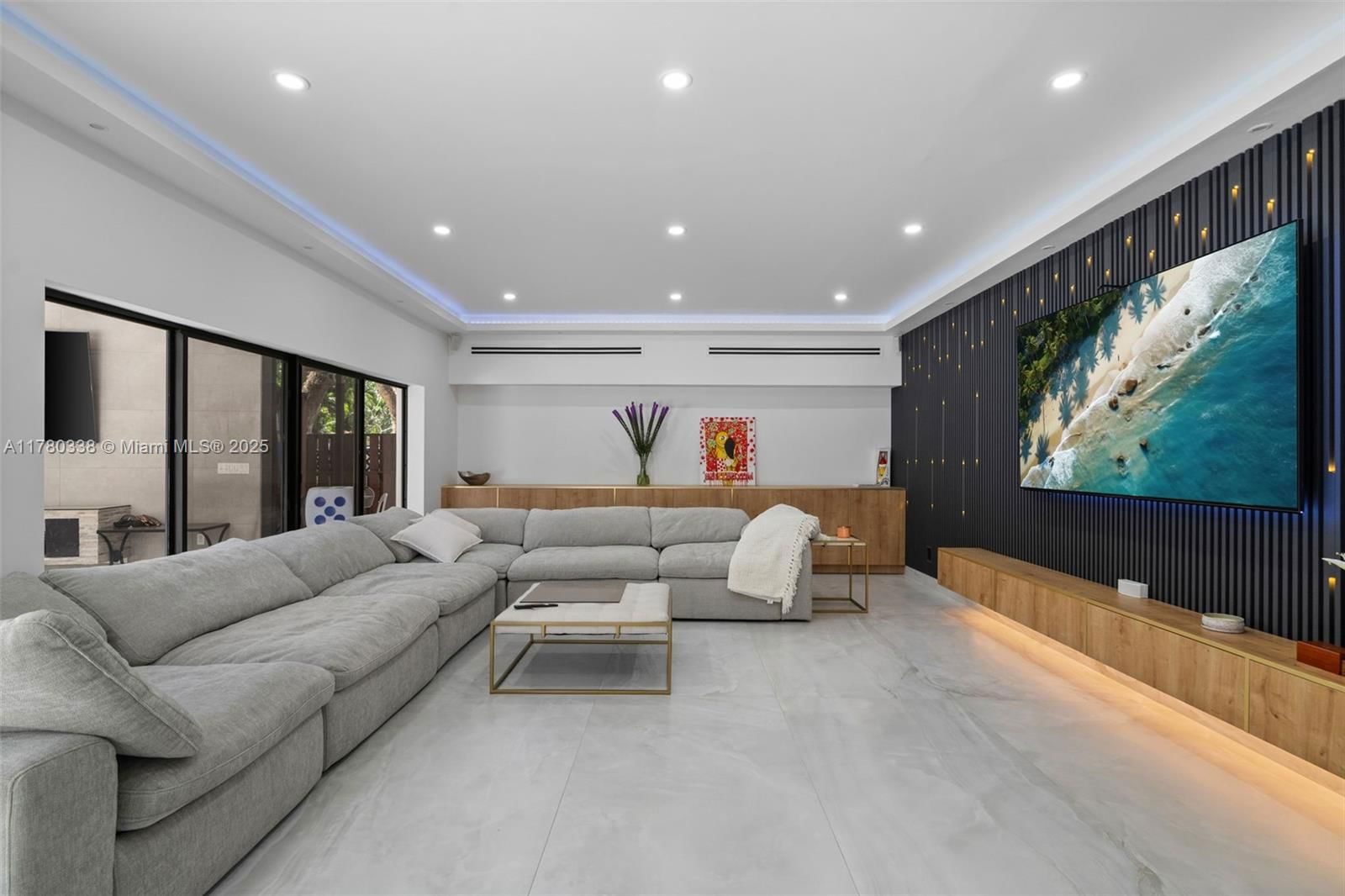 Real estate property located at 3000 Riverland Rd, Broward, Riverland Manors, Fort Lauderdale, FL