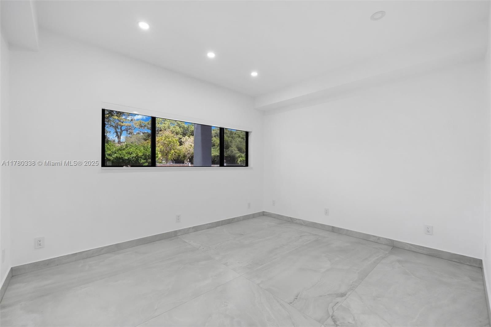 Real estate property located at 3000 Riverland Rd, Broward, Riverland Manors, Fort Lauderdale, FL