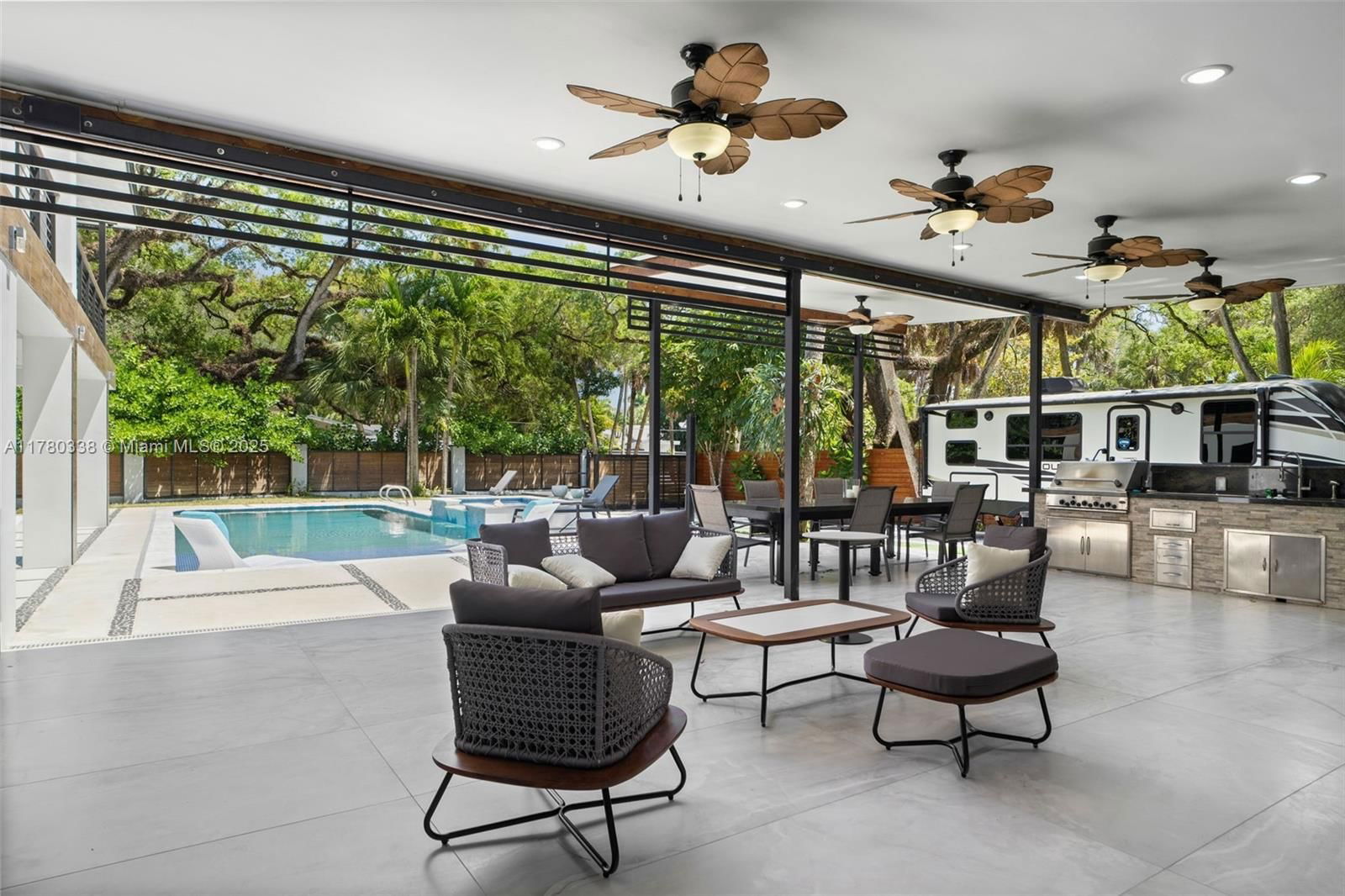 Real estate property located at 3000 Riverland Rd, Broward, Riverland Manors, Fort Lauderdale, FL