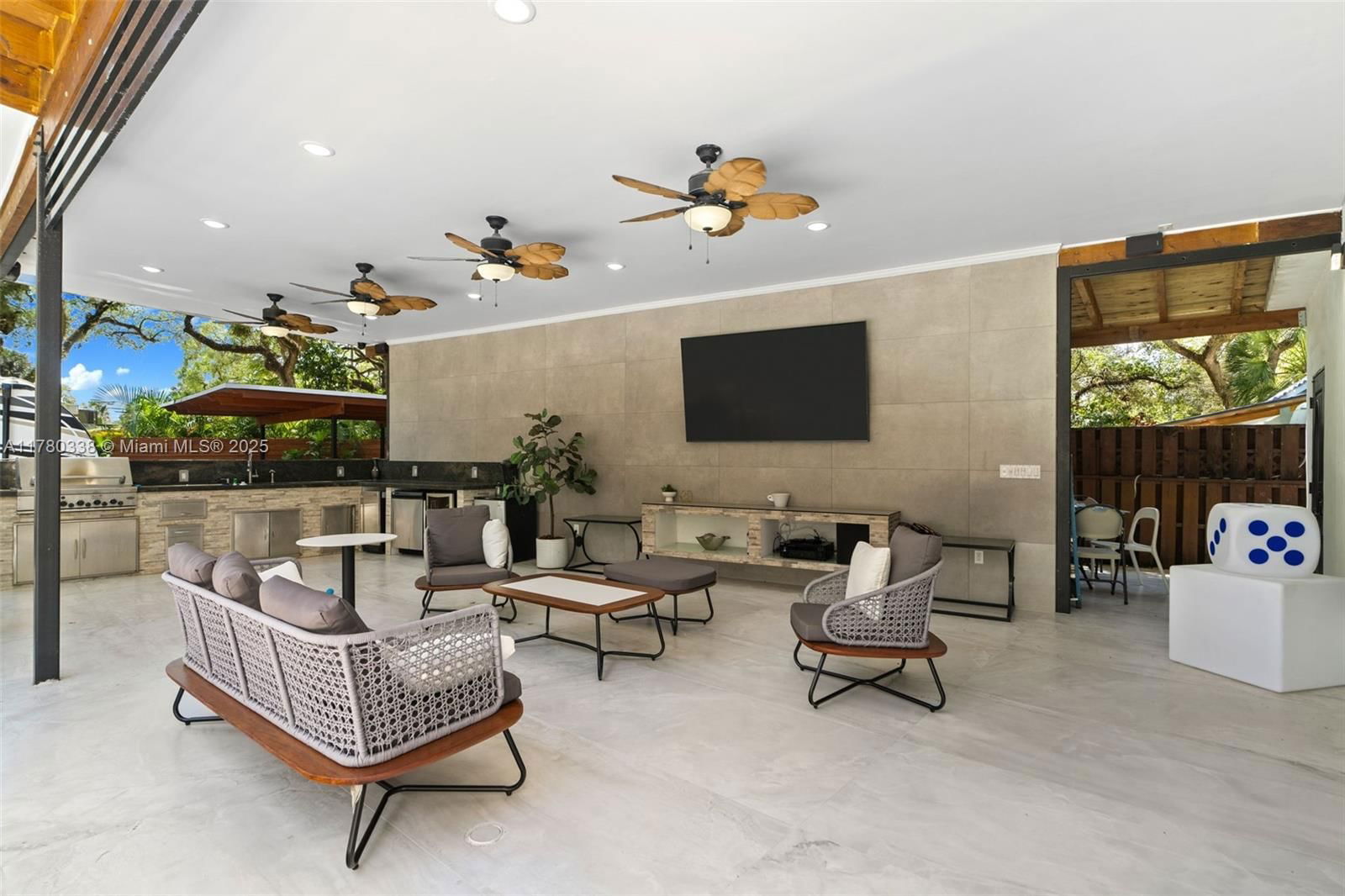 Real estate property located at 3000 Riverland Rd, Broward, Riverland Manors, Fort Lauderdale, FL