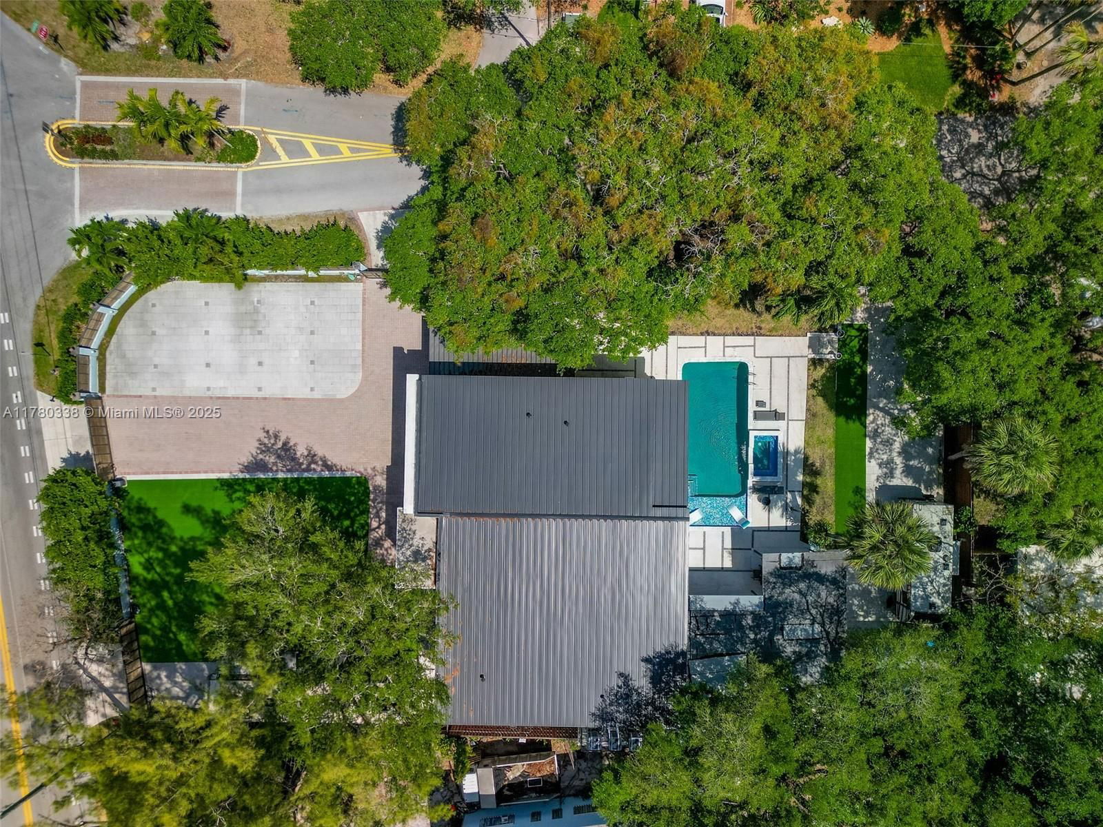 Real estate property located at 3000 Riverland Rd, Broward, Riverland Manors, Fort Lauderdale, FL