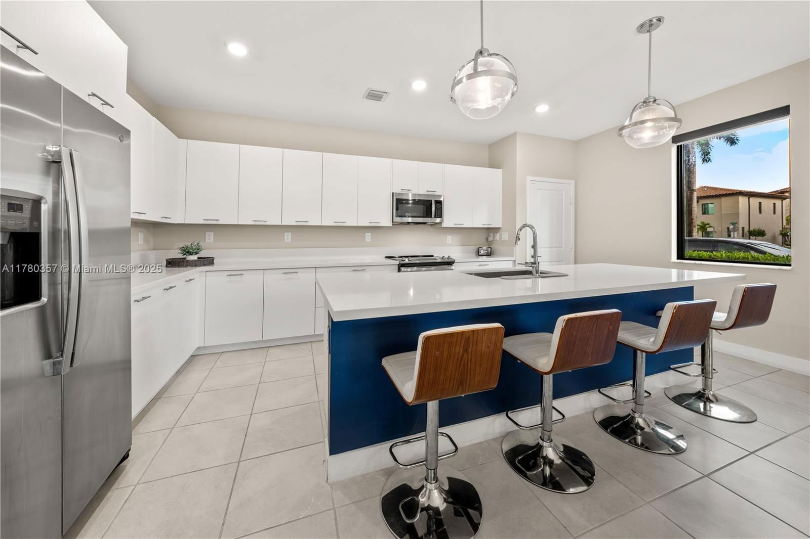 Real estate property located at 4641 83rd Pkwy #4641, Miami-dade, Downtown Doral South Phas, Doral, FL