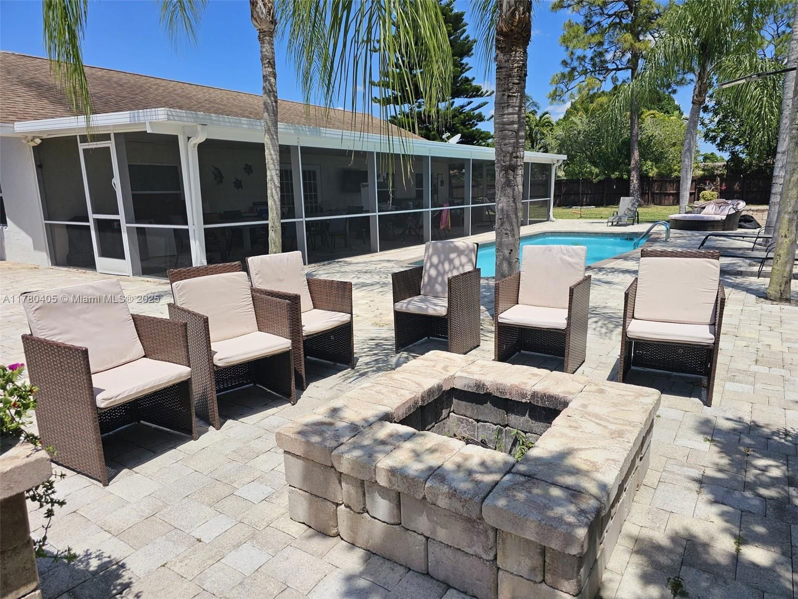 Real estate property located at 109 Gibraltar St, Palm Beach, La Mancha 2, Royal Palm Beach, FL