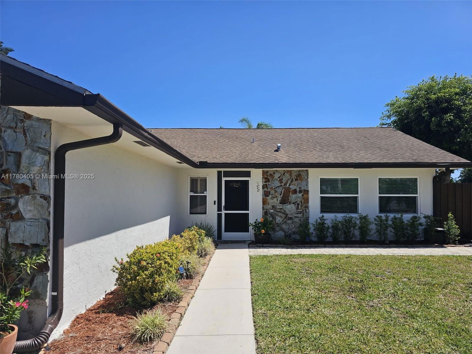 Real estate property located at 109 Gibraltar St, Palm Beach, La Mancha 2, Royal Palm Beach, FL