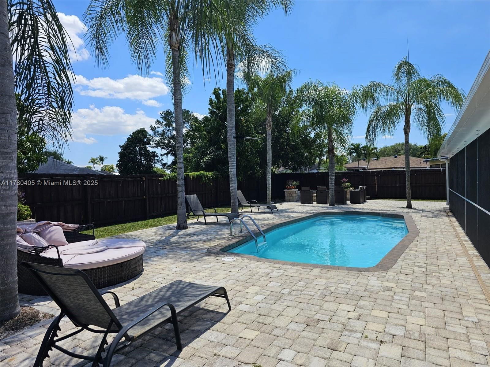 Real estate property located at 109 Gibraltar St, Palm Beach, La Mancha 2, Royal Palm Beach, FL