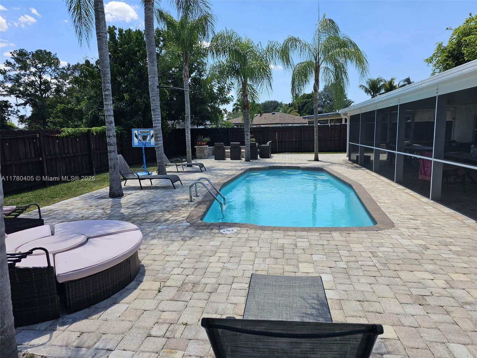 Real estate property located at 109 Gibraltar St, Palm Beach, La Mancha 2, Royal Palm Beach, FL