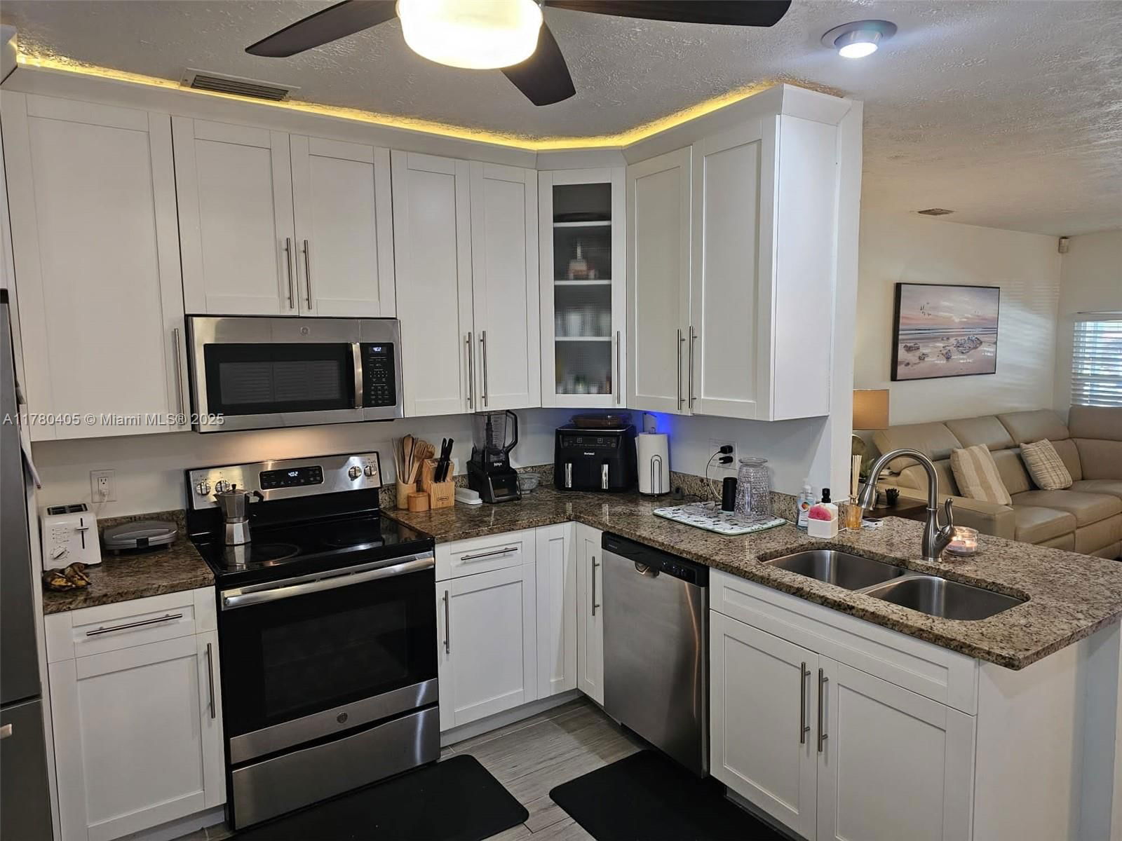 Real estate property located at 109 Gibraltar St, Palm Beach, La Mancha 2, Royal Palm Beach, FL