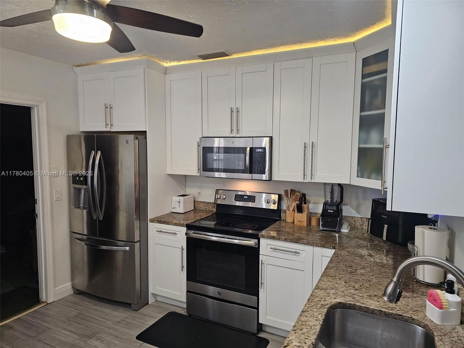 Real estate property located at 109 Gibraltar St, Palm Beach, La Mancha 2, Royal Palm Beach, FL